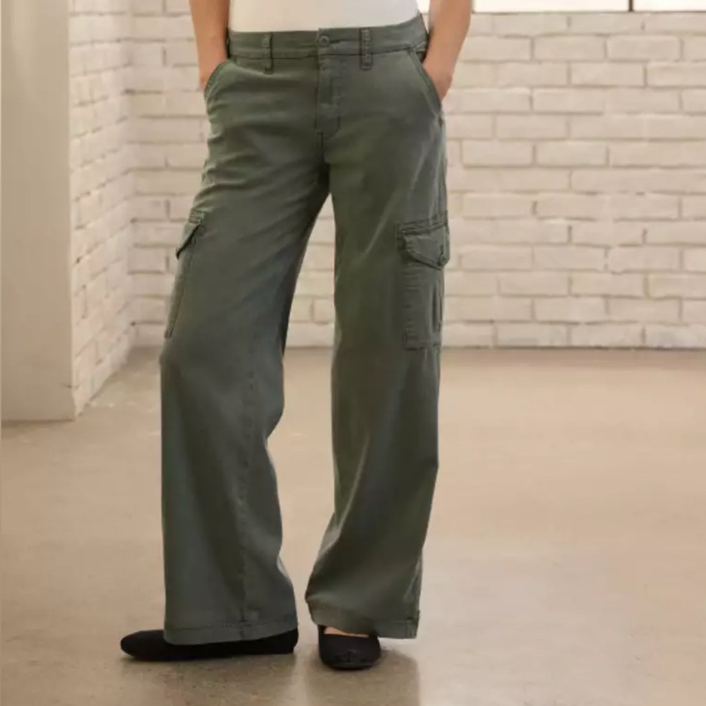 A&E Dreamy Drape Stretch Cargo Pants